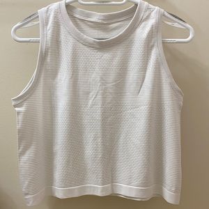 Lululemon Breeze By Muscle Crop Tank